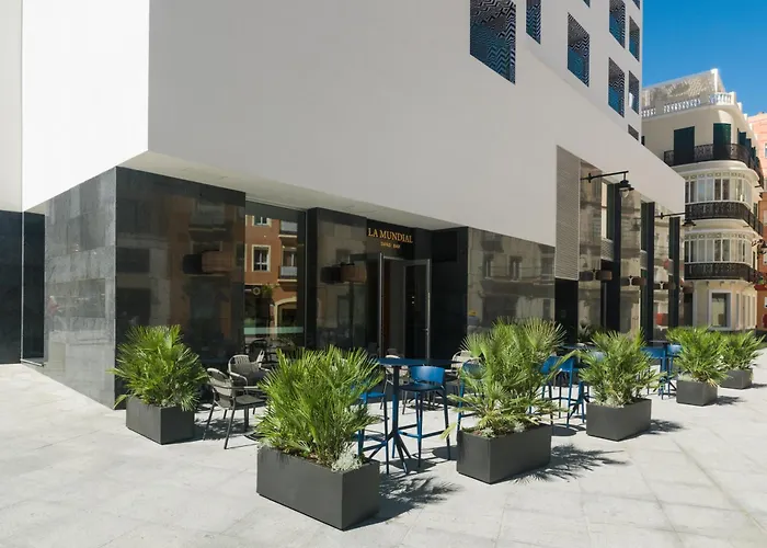 H10 Croma Malaga