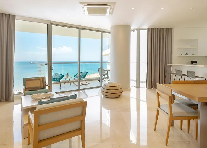Hotel con vistas: Grand Marina Suites Santa Marta