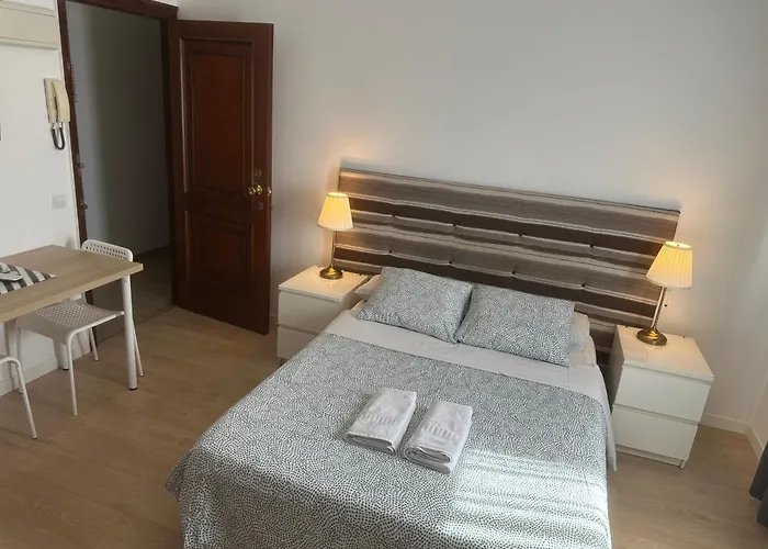 Alquiler de vacaciones: Apartamentos Argüelles
