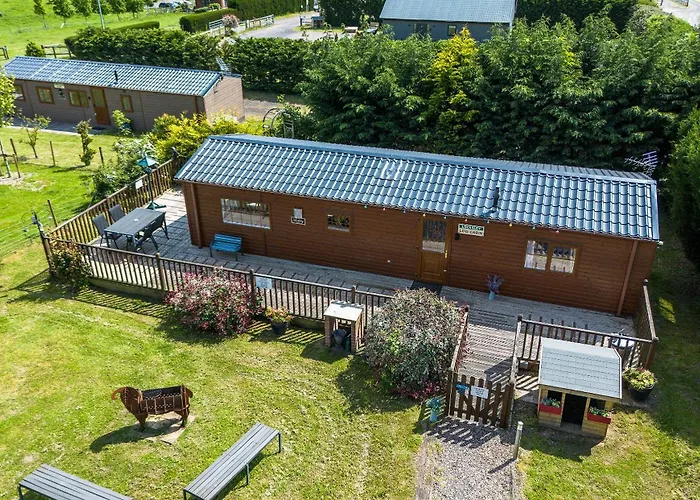 Fairview Farm Holiday Retreat: Luxury Lodges in Nottinghamshire Countryside