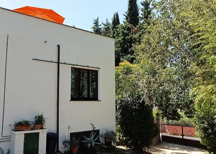 Con Piscina In Umbria