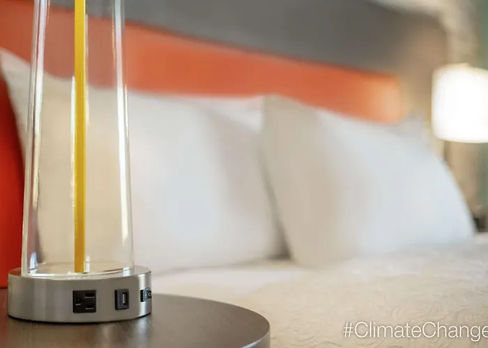 Home2 Suites By Hilton Woodland Hills Los Angeles
