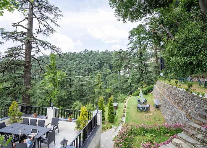 Stayvista At Pine Estate With Outdoor Jacuzzi