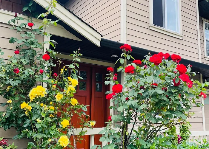 Garden Home In Victoria