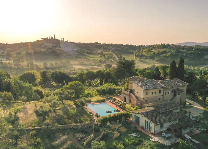 Hotel con piscina: Agriturismo I Pini