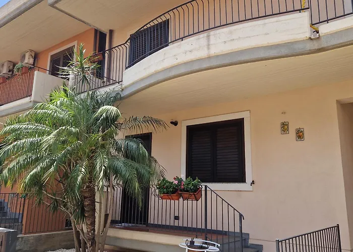 Casa Magnolia 20 minuti da Taormina, Catania ed Etna