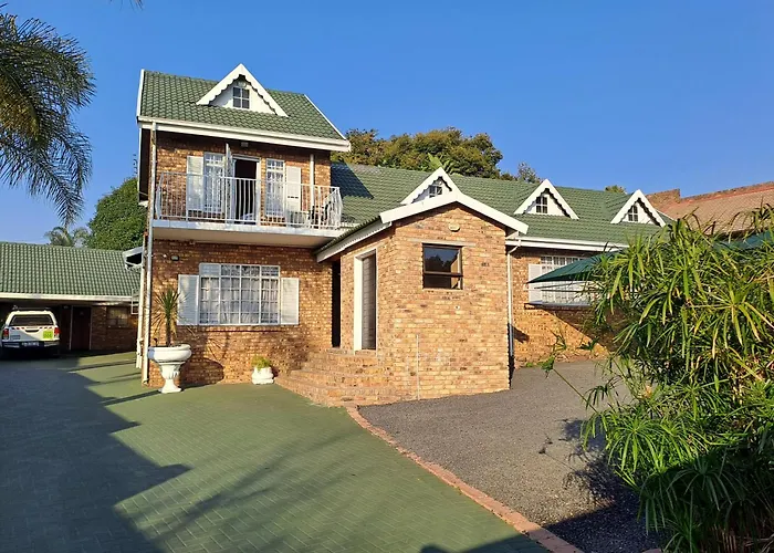 Courtlyguesthouse