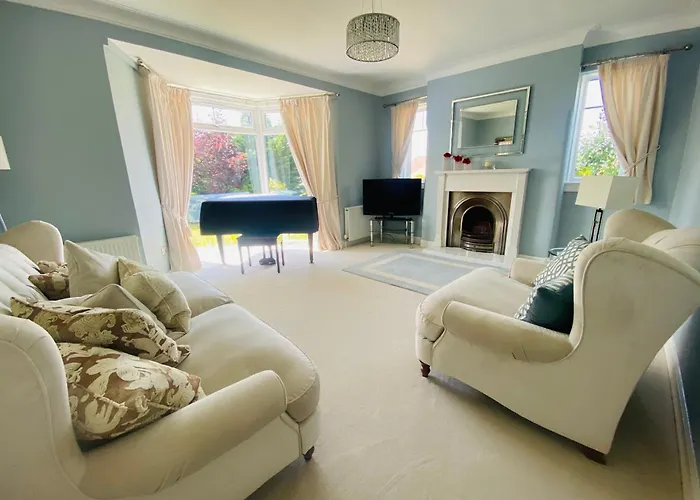 Chalet à louer Gorgeous Family Home 15 Mins From City Centre Edinburgh