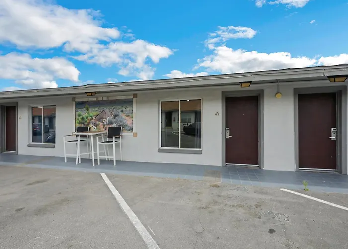 Desert Moon Motel