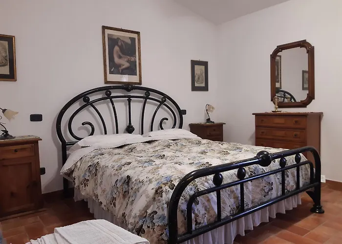 Villa con piscina: Agriturismo Val di Nappo