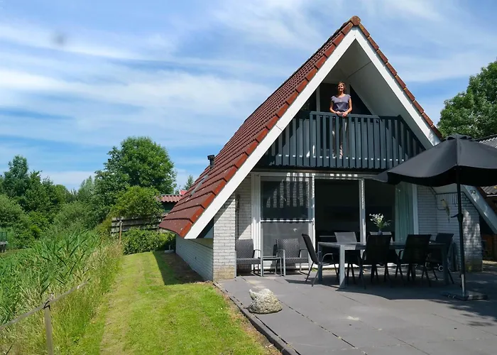 6 Pers - Holiday Home With Sunny Terrace By A Typical Dutch Canal