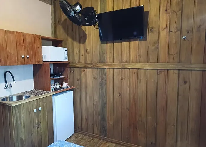 Recanto Cabanas vermelha