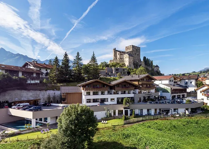 Hotel dichtbij College: Alpin Chalet Am Burgsee