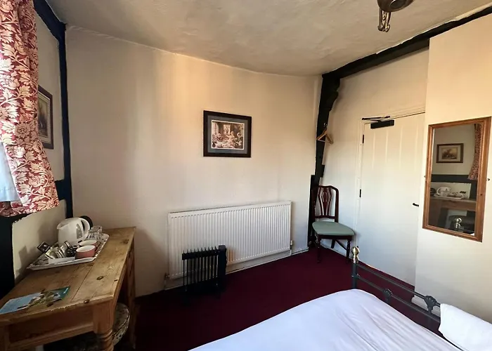 Farriers Arms