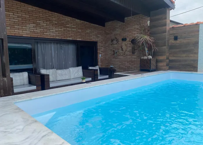 Aluguéis de temporada: Hostel Pé na Areia