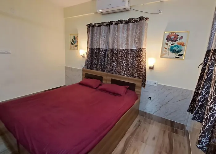 Laxmi Niwas, Salt Lake, Kolkata, 10Mins From Sector 5