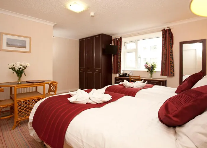 Denewood Hotel