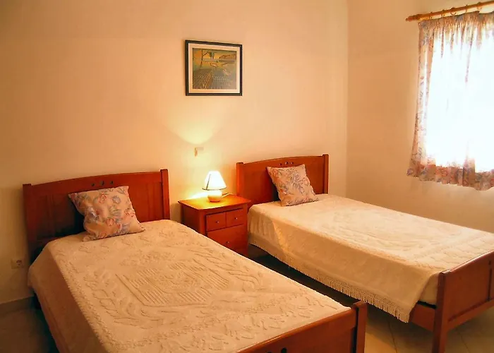 Vila da piscina: Villas King'S