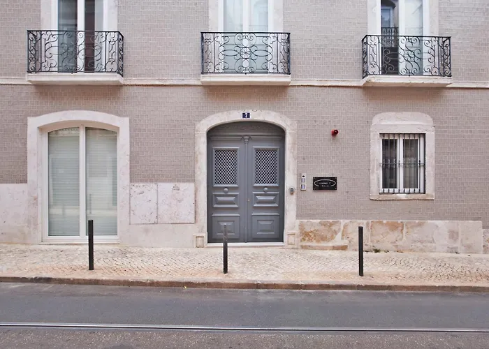 Alojamentos: Lisbon Five Stars Apartments Combro 7