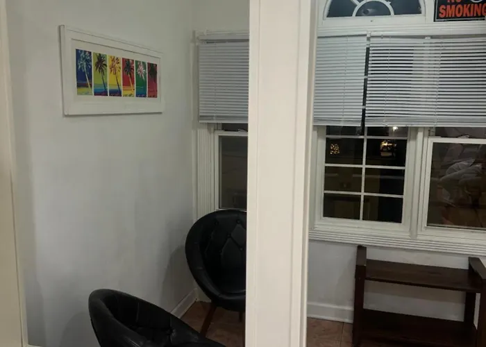 Hollywood Rentals Llc