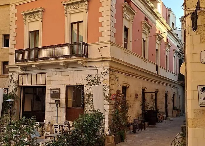 Palazzo Dei Tolomei
