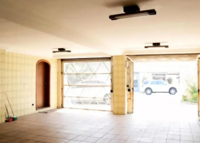 Aconchegante suite privativa com garagem, piscina e sauna
