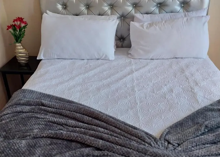 Home Life Guesthouse