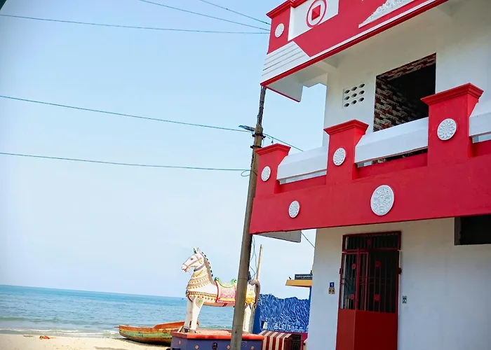 Lodge: John Beach House