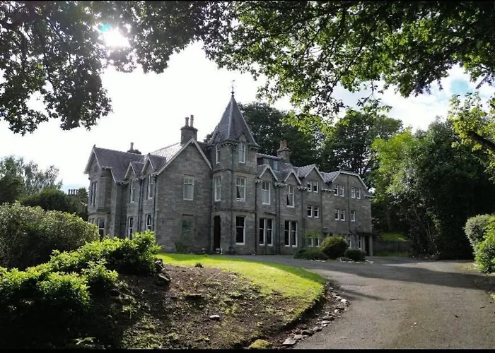 Wellwood Manor