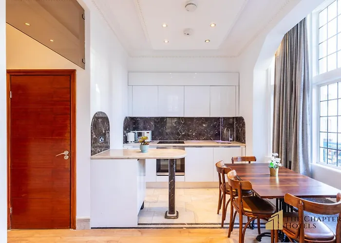 Villa: The Chapter Hotels - Griffin House