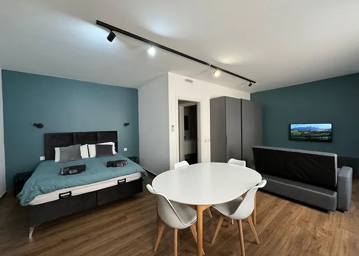 Modern Studio in Central Victoria