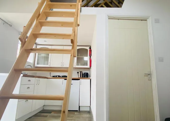 Cosy Cart Shed