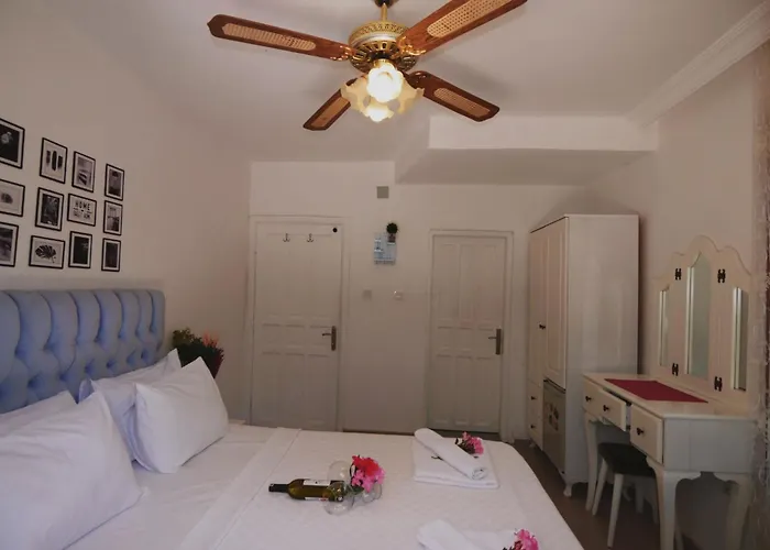 Papermoon Hotel & Apartments