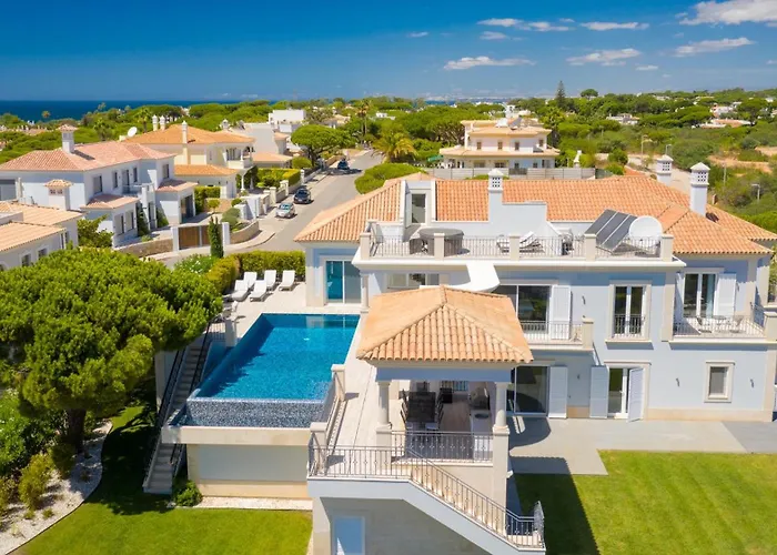 Holiday Villa With Private Pool