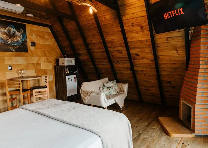 Chalé Suiço com Hidromassagem e café da Manhã