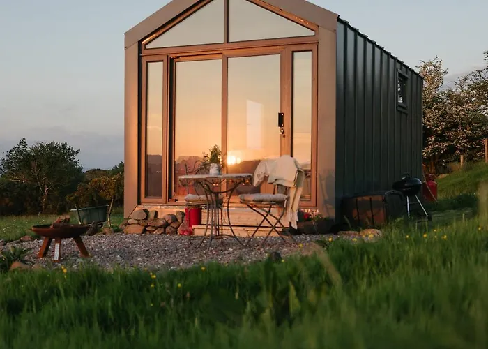 Cabin: Oaklane Glamping Cabins