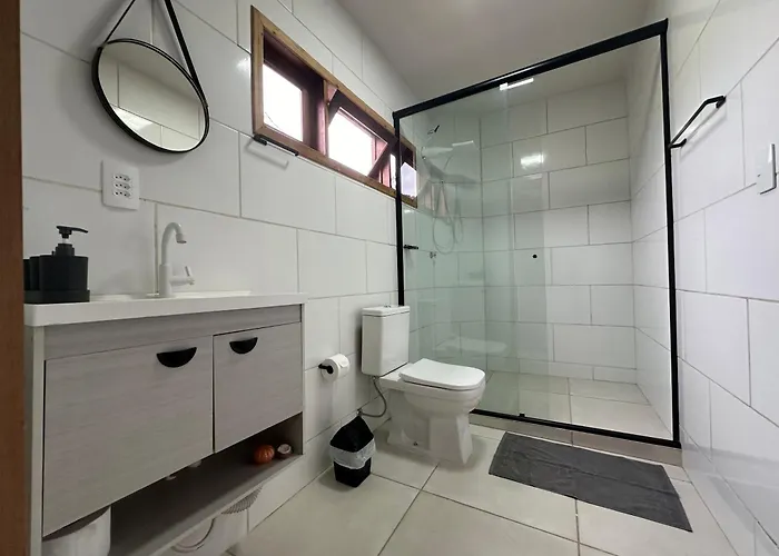Suíte na casa amarela