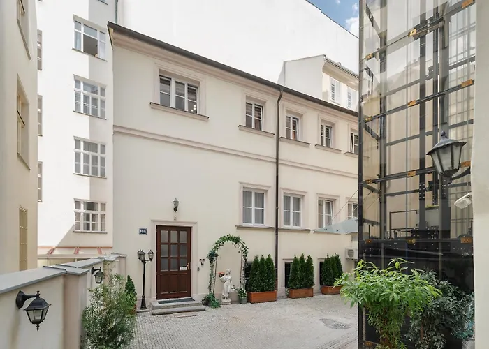 Prague Old Town Liliova Garden