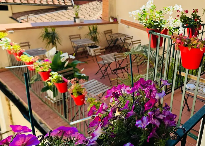 The Hostels Emerald Palace