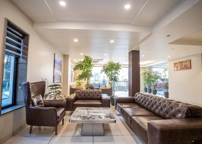 Pets Allowed Hotel Vacanza By Westay Luxury Home
