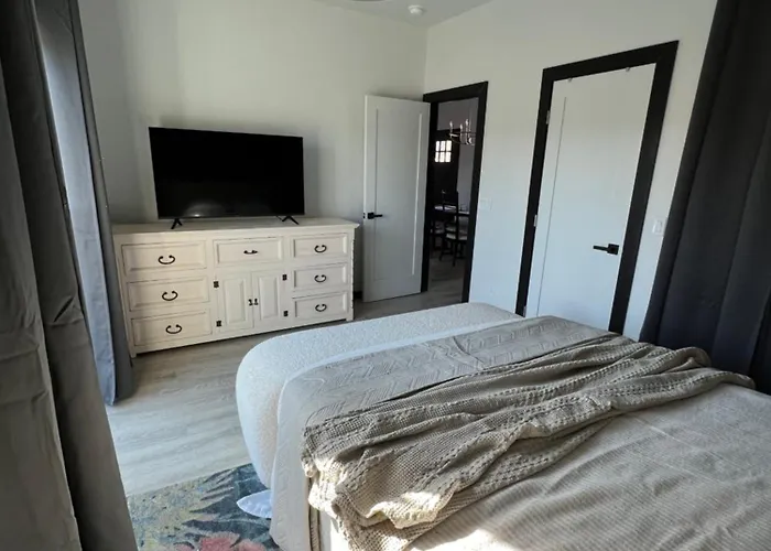 Sweet Hill Top Townhouse