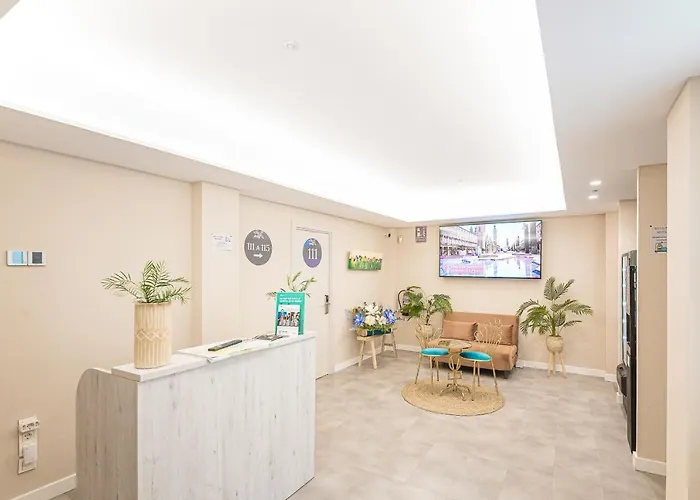 Hostal Plaza Boutique - Solo Adultos