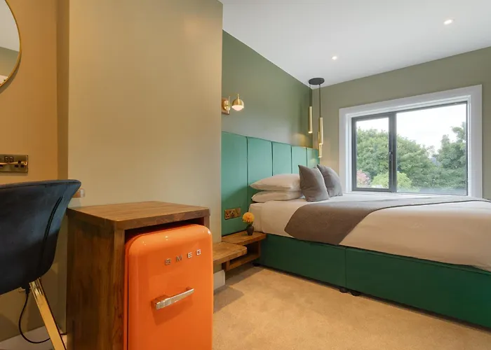 34 On The Hill - Boutique Townhouse