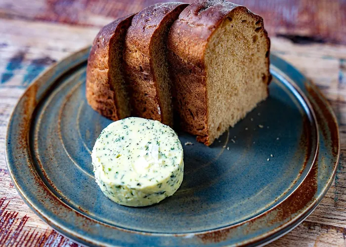 Luxury hotel only: Merchants Manor Spa