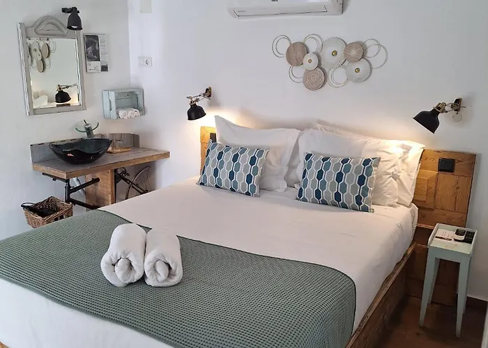 Lovin Book Guesthouse