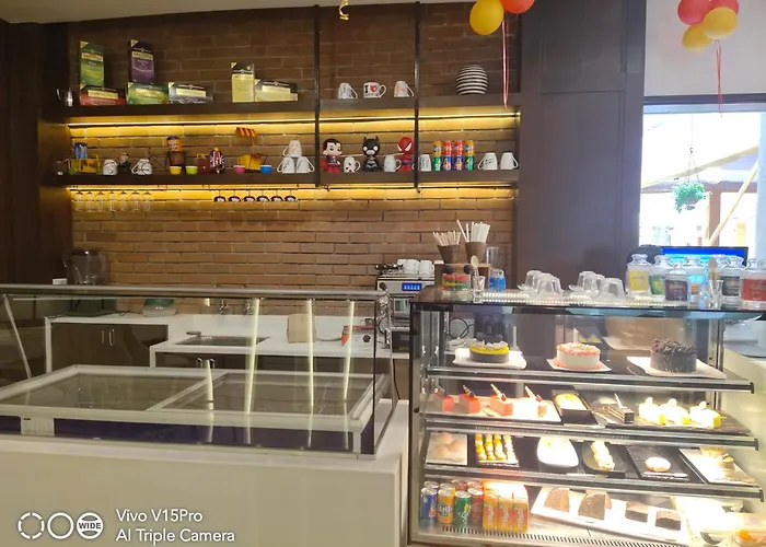 Ping Pong hotel: St Laurn The Spiritual Resort