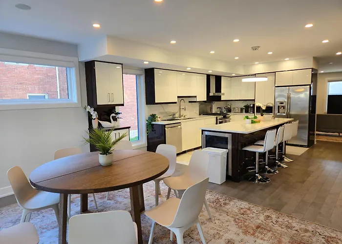 Central hotel: Byward-Market Luxury Guesthouse