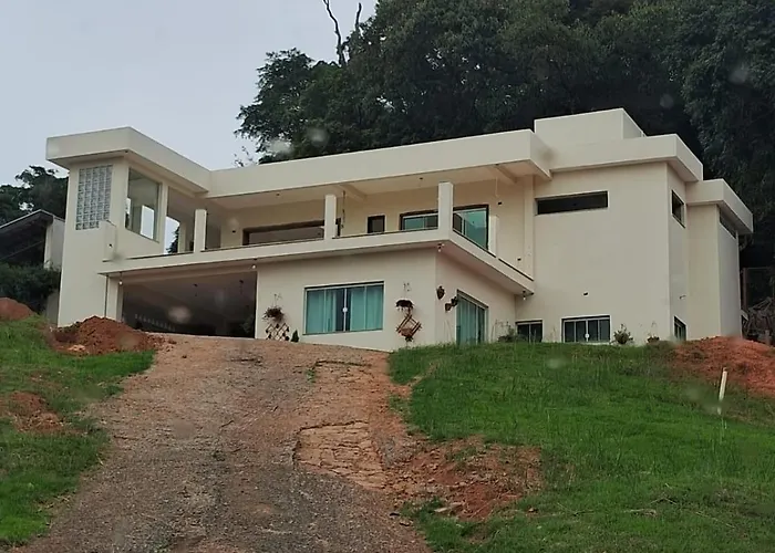 Recanto Feliz na Terra das Cachoeiras