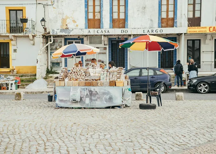 Pet Friendly hotel: Ohai Nazare Outdoor Resort