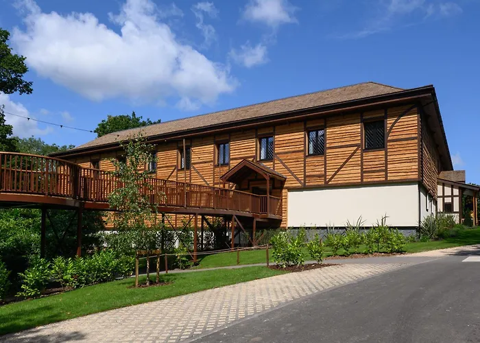 : Warwick Castle Hotel & Knight'S Village